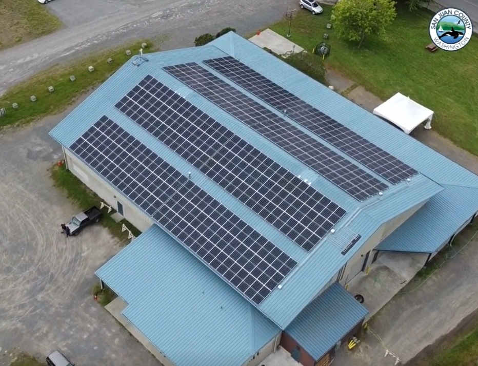 Solar panels on top of the fairgrounds building