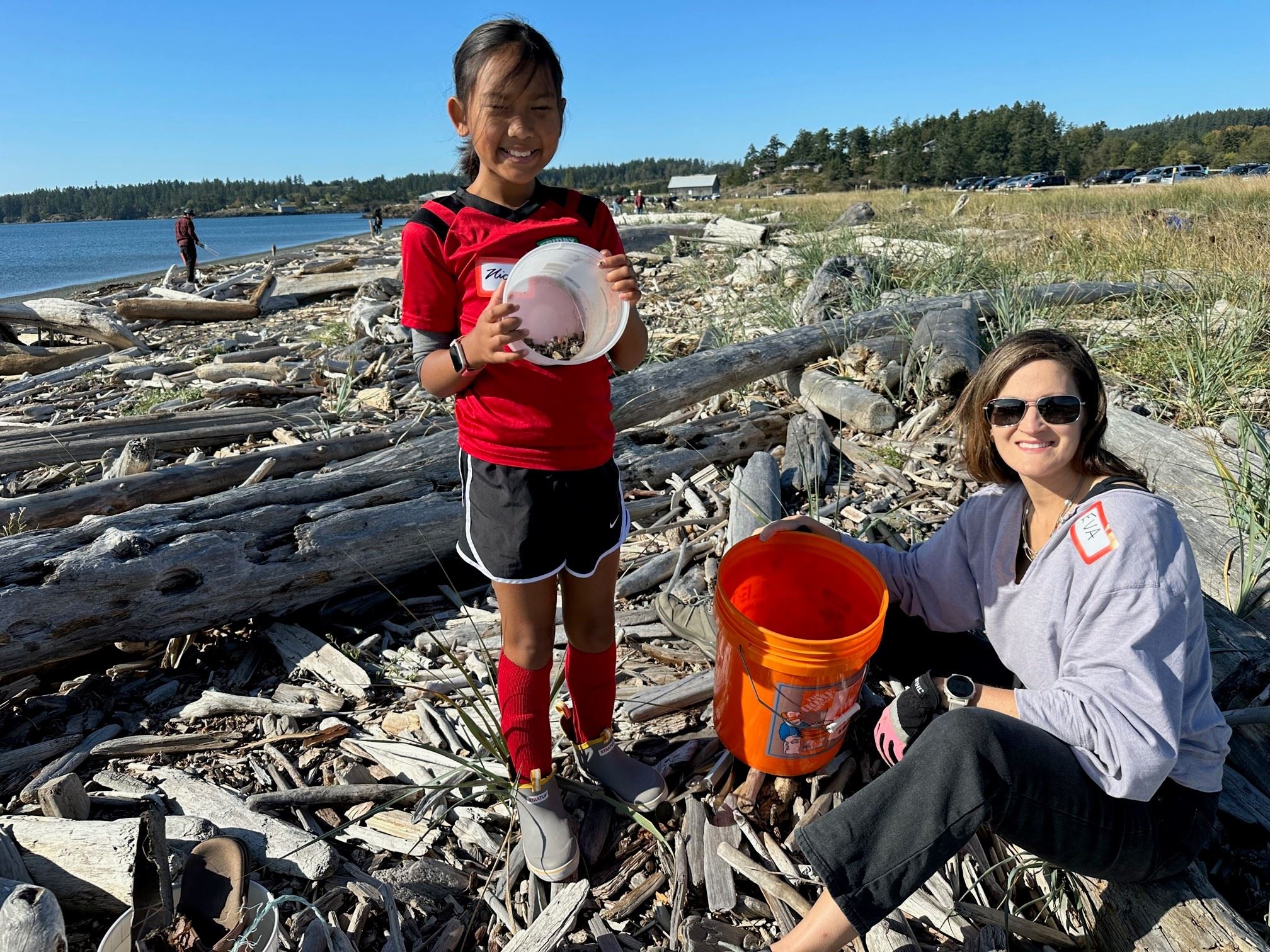 Volunteers find micro plastics at Jackson Beach